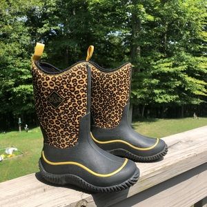 Kids cheetah print Muck boot
